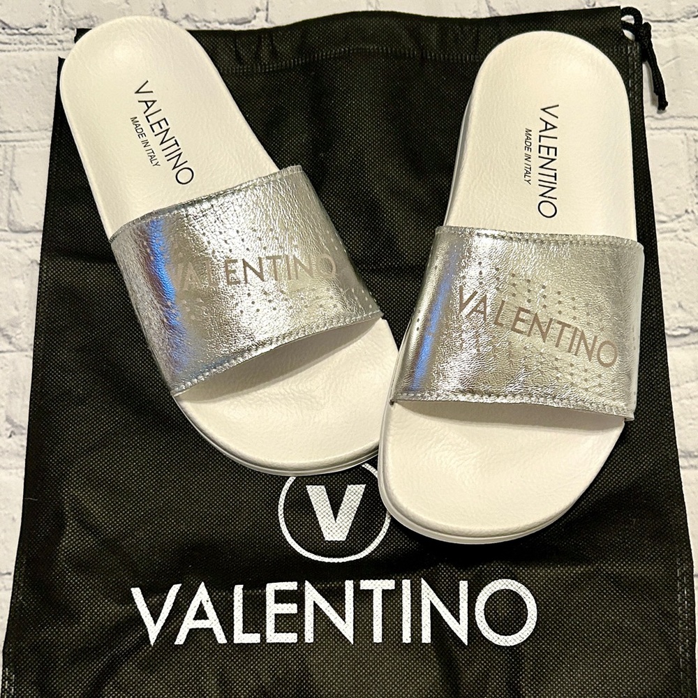New Silver Valentino Slides With Dust Bag (Women’s 36 / US 5.5)